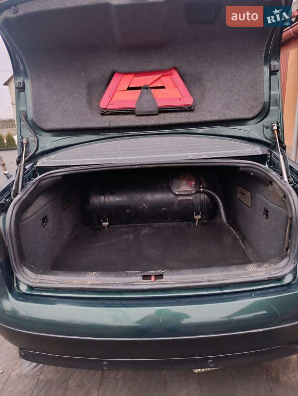 Седан Audi A6 1998 в Лановцах