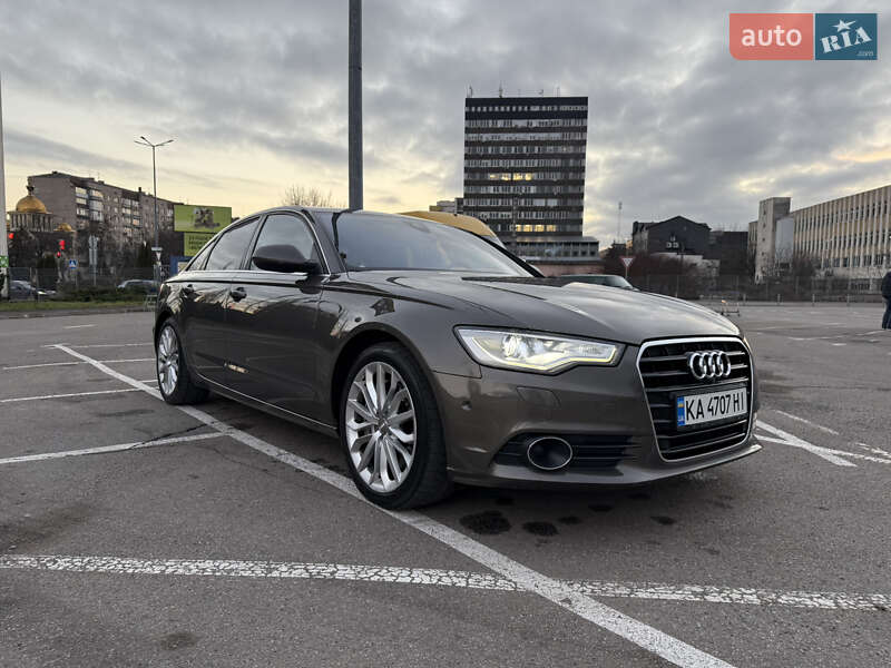 Седан Audi A6 2011 в Ивано-Франковске