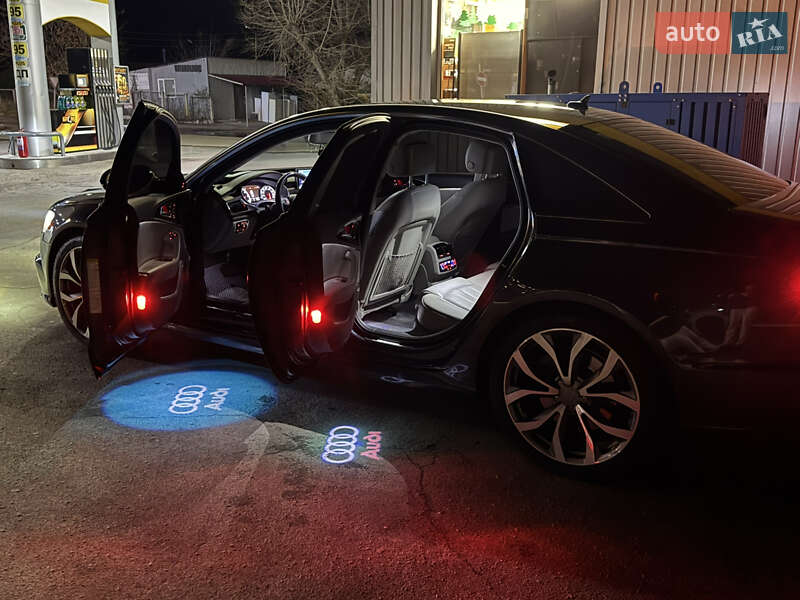 Седан Audi A6 2015 в Каневе