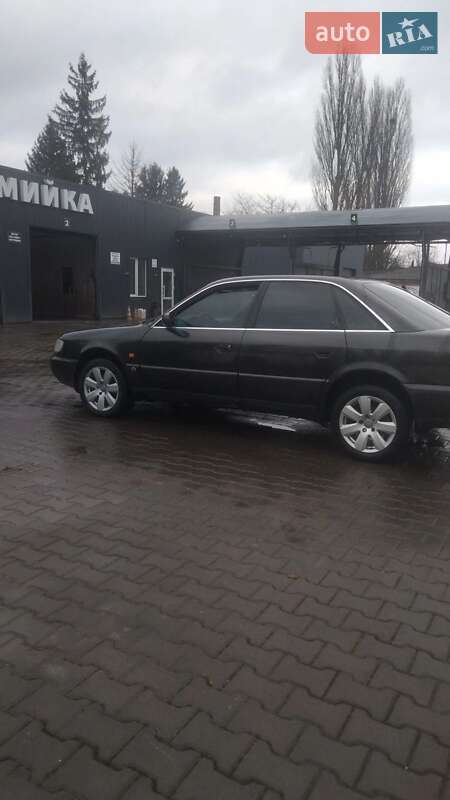 Седан Audi A6 1996 в Хмельнике
