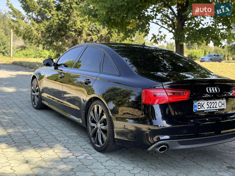 Седан Audi A6 2011 в Ровно