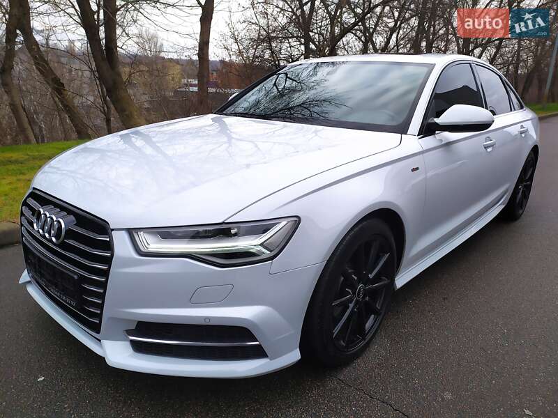 Седан Audi A6 2015 в Киеве