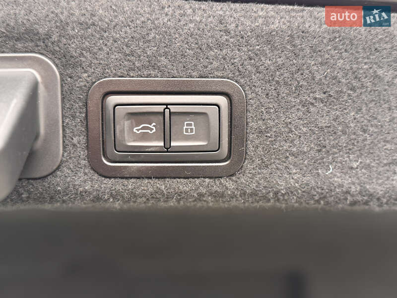 Седан Audi A6 2015 в Львове