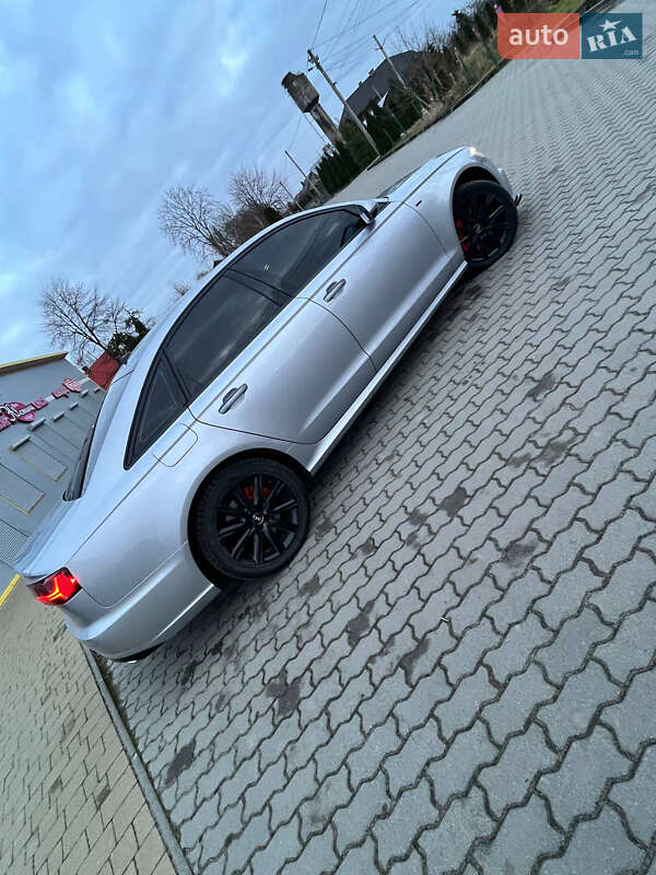 Седан Audi A6 2015 в Рава-Русской