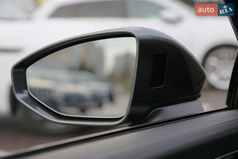 Седан Audi A6 2021 в Киеве