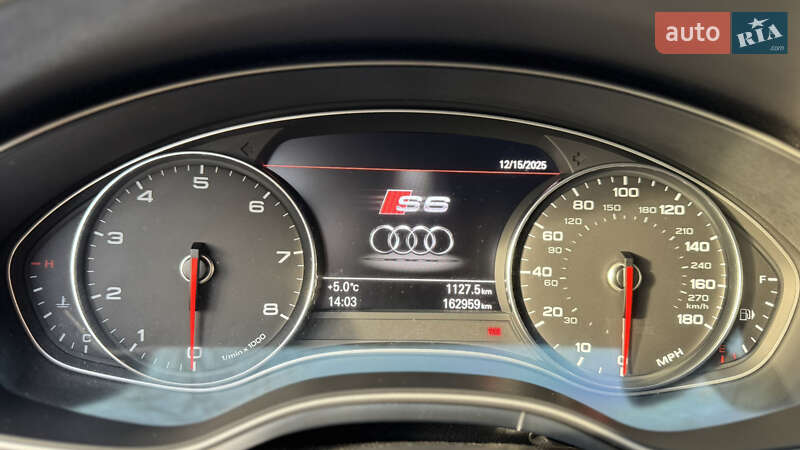 Седан Audi A6 2013 в Долине