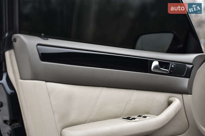 Седан Audi A6 2004 в Днепре