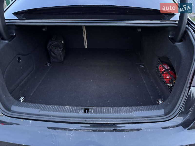 Седан Audi A6 2018 в Стрые