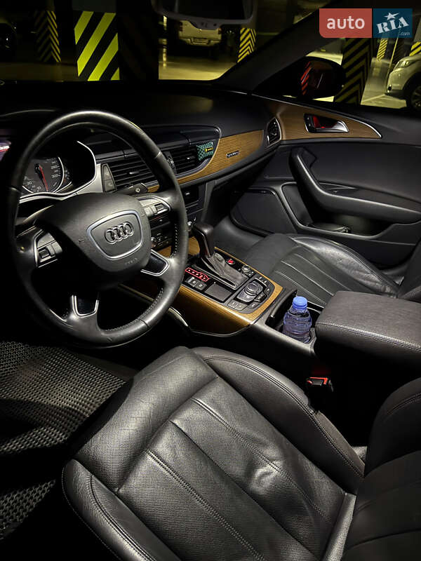 Седан Audi A6 2015 в Киеве