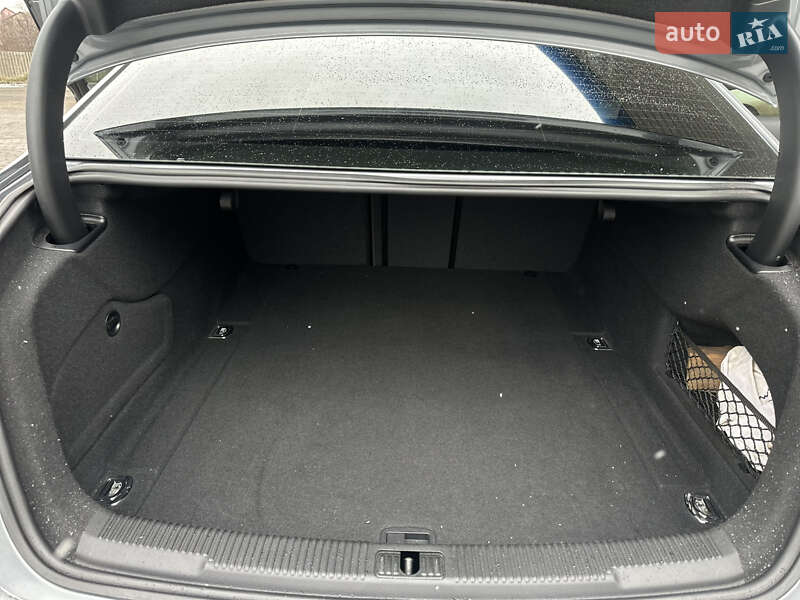 Седан Audi A6 2015 в Днепре