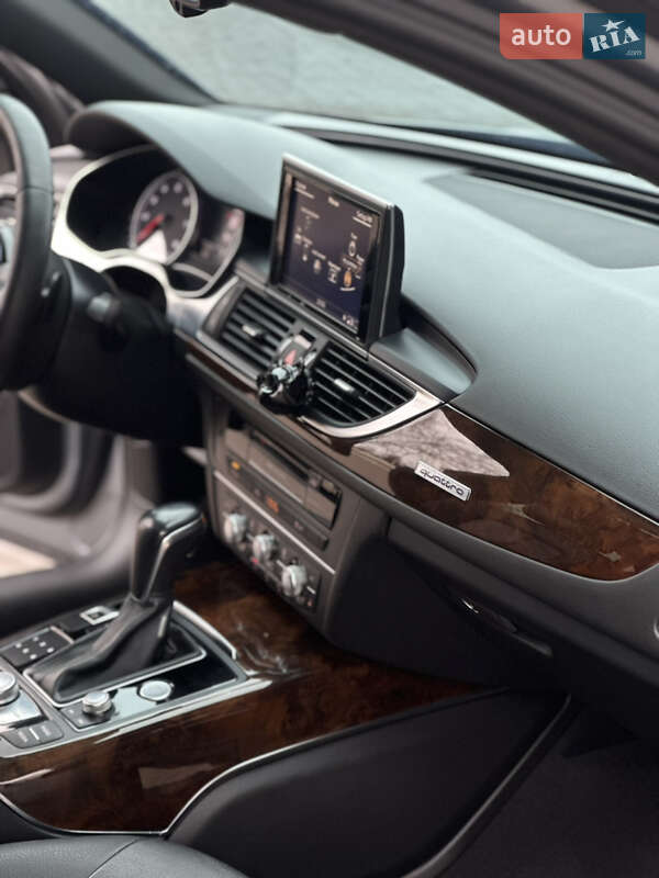 Седан Audi A6 2015 в Днепре