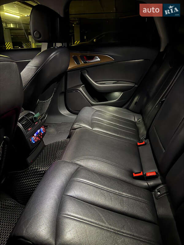 Седан Audi A6 2015 в Киеве