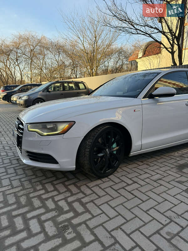 Седан Audi A6 2013 в Хмельницком