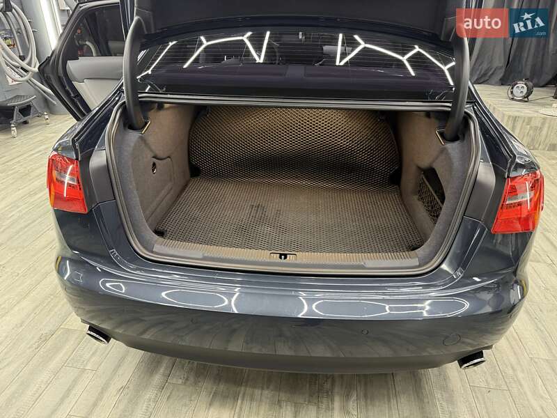 Седан Audi A6 2013 в Києві