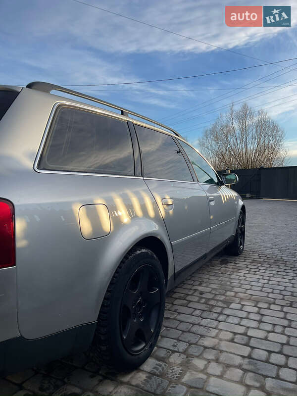 Универсал Audi A6 2003 в Добросине