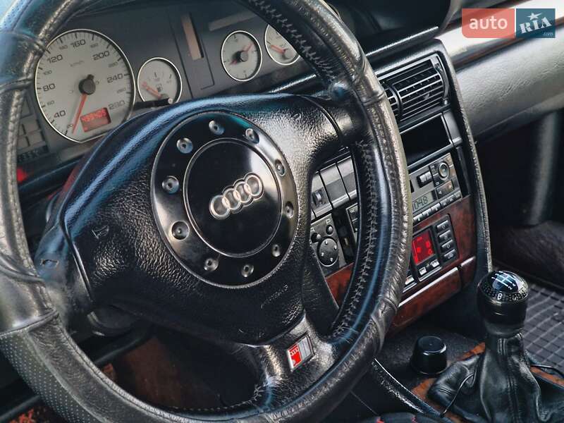 Седан Audi A6 1996 в Стрые