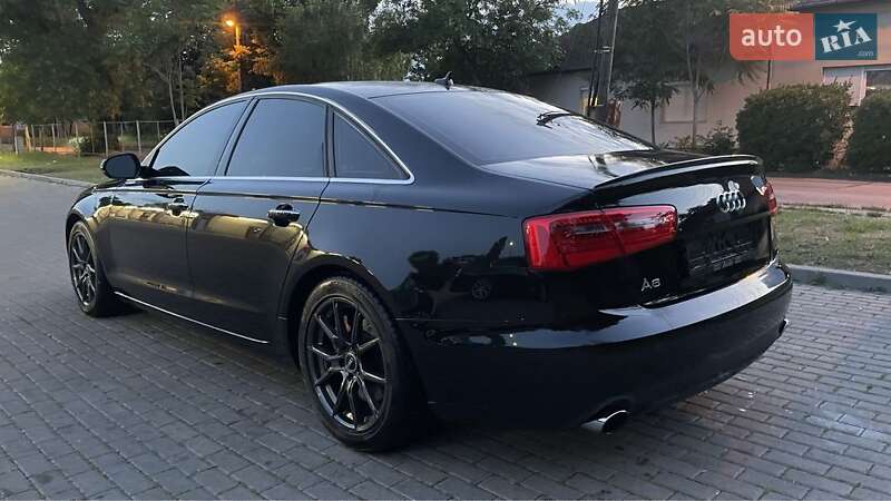 Седан Audi A6 2014 в Ужгороде