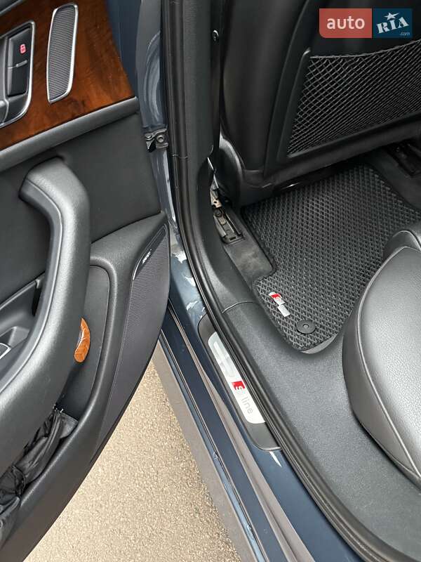 Седан Audi A6 2016 в Ужгороде