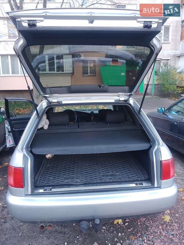 Універсал Audi A6 1996 в Києві