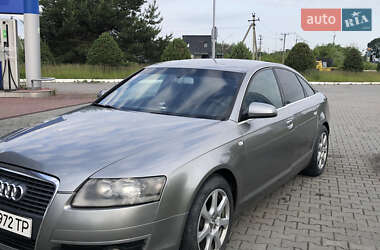 Седан Audi A6 2004 в Жовкве