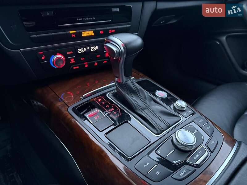 Седан Audi A6 2014 в Черновцах
