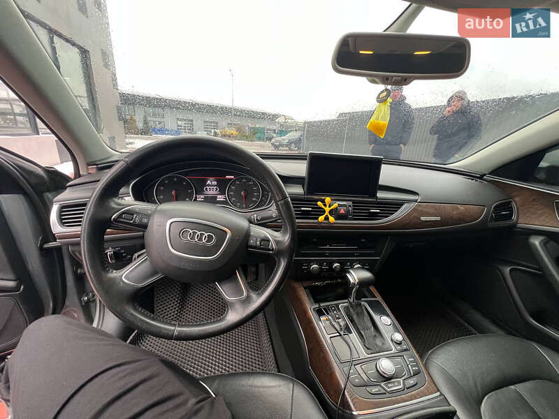 Седан Audi A6 2013 в Сарнах