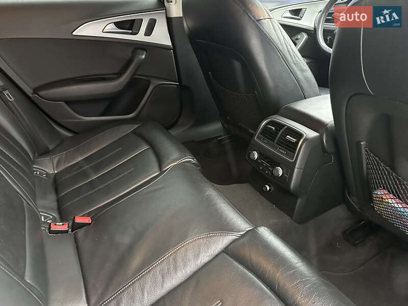 Седан Audi A6 2011 в Буче