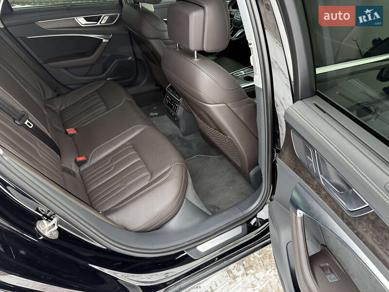 Седан Audi A6 2019 в Ровно