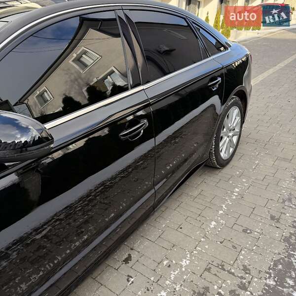 Седан Audi A6 2015 в Чернівцях