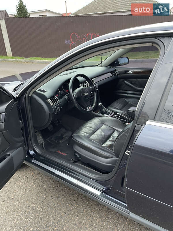 Седан Audi A6 2001 в Одессе