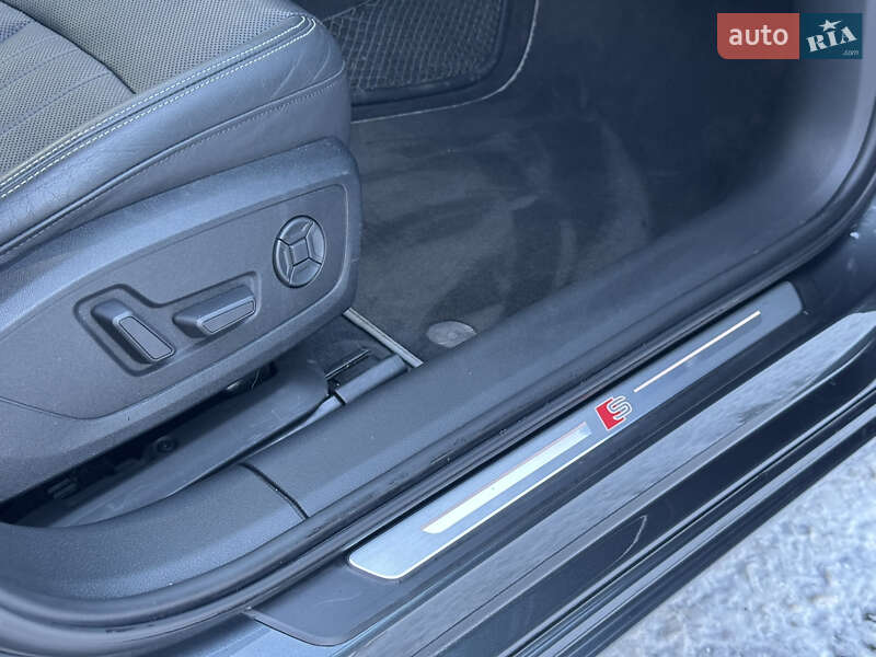 Седан Audi A6 2019 в Львові