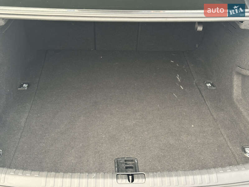 Седан Audi A6 2019 в Львові