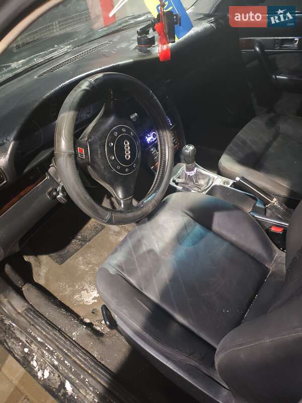 Универсал Audi A6 1997 в Кременце