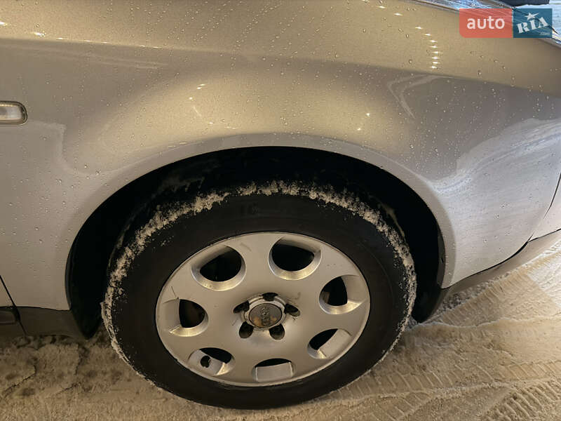 Універсал Audi A6 2001 в Чернігові