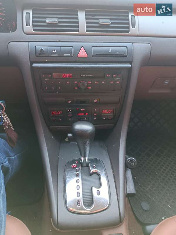 Седан Audi A6 1998 в Первомайске