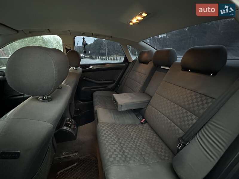 Седан Audi A6 2003 в Ковеле