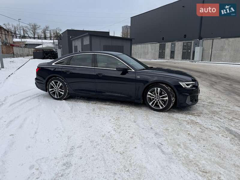 Седан Audi A6 2022 в Киеве