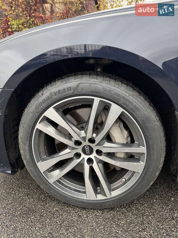 Седан Audi A6 2022 в Киеве