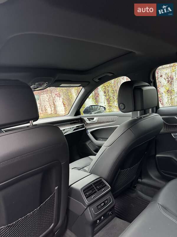 Седан Audi A6 2022 в Киеве