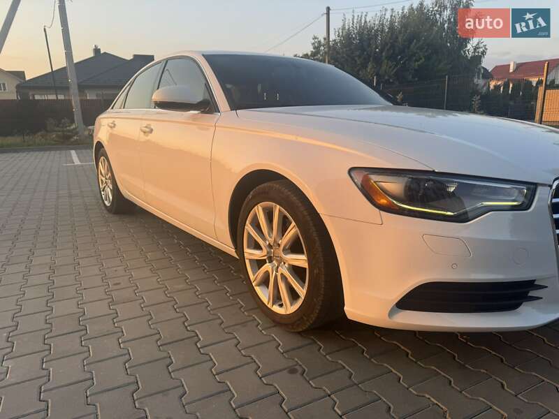 Седан Audi A6 2013 в Луцке
