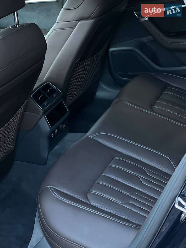 Седан Audi A6 2019 в Львові