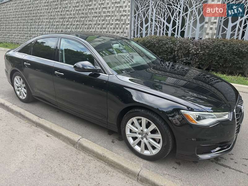 Седан Audi A6 2015 в Киеве