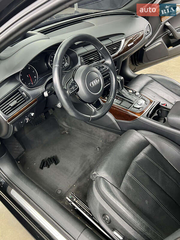 Седан Audi A6 2015 в Черновцах