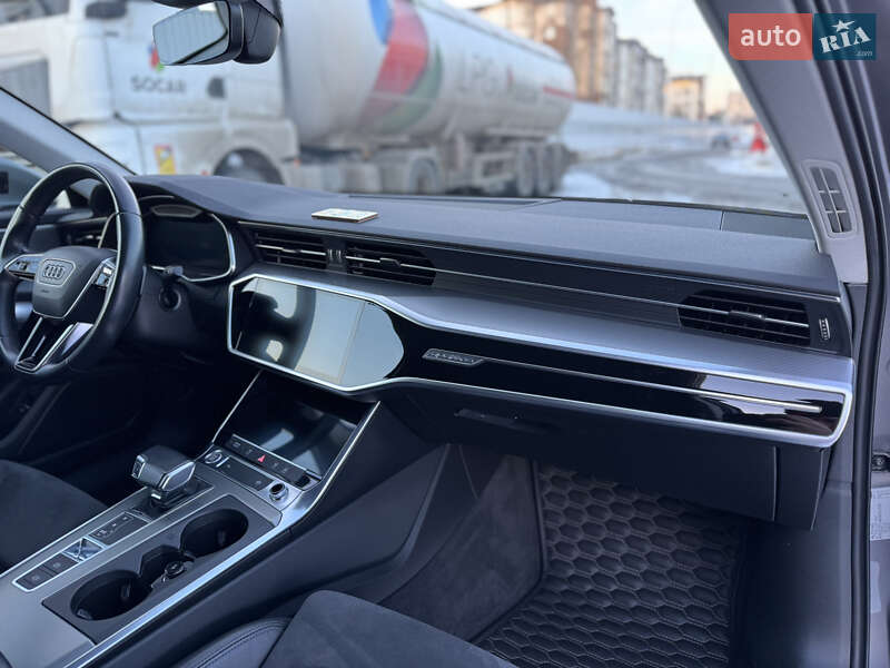 Седан Audi A6 2018 в Киеве