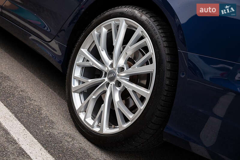 Универсал Audi A6 2019 в Киеве