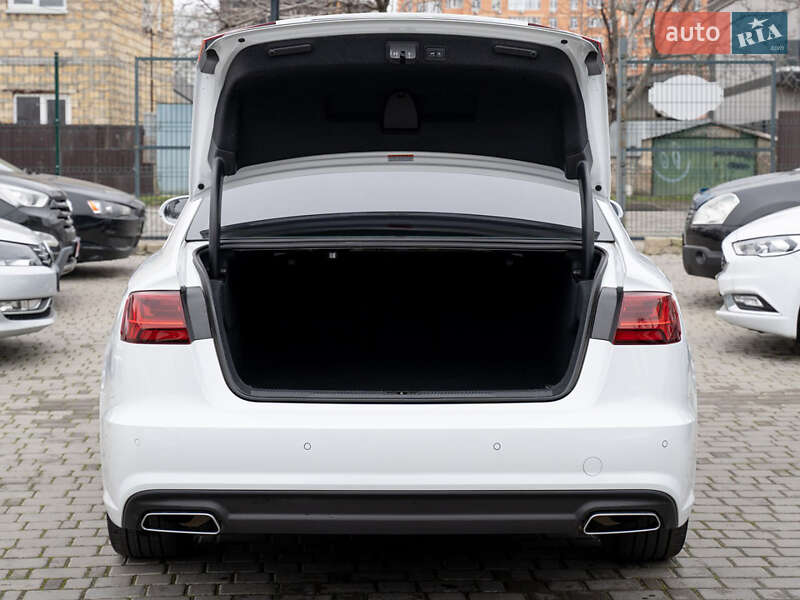 Седан Audi A6 2018 в Одессе