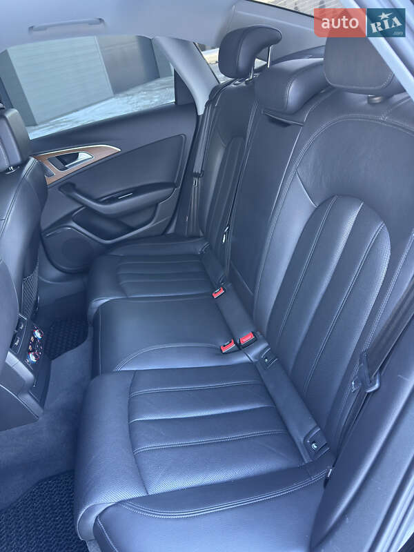 Седан Audi A6 2015 в Сарнах
