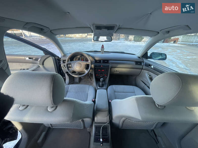 Седан Audi A6 2002 в Надворной