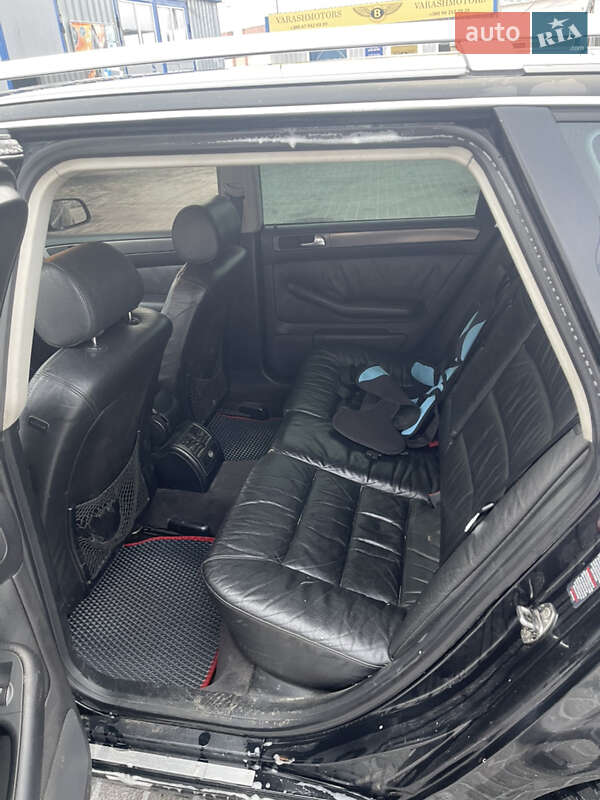 Универсал Audi A6 2004 в Вараше