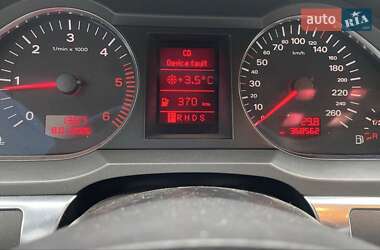 Седан Audi A6 2004 в Лохвице